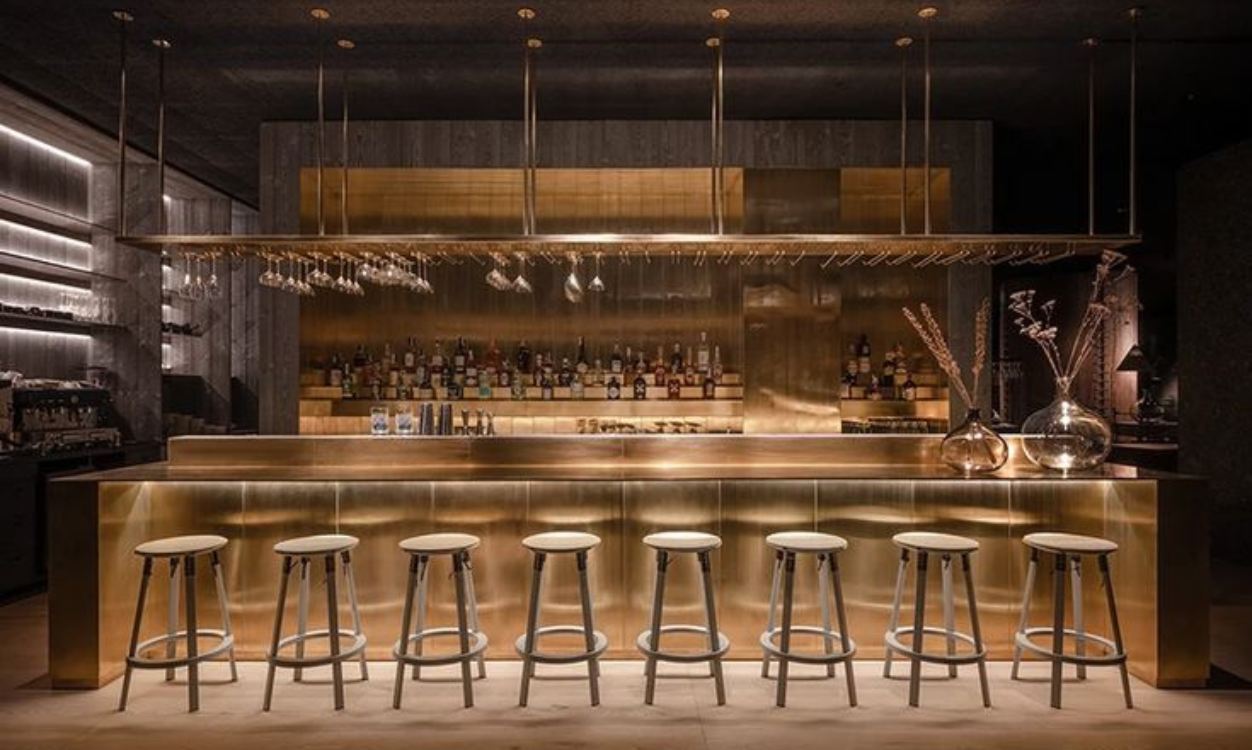 Golden Elegance Bar Design Golden Elegance Bar Design